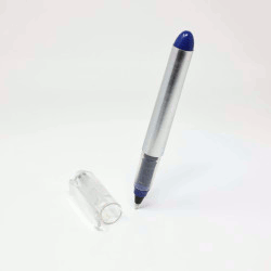 Roller de tinta líquida Compact
Color azul oscuro y plateado